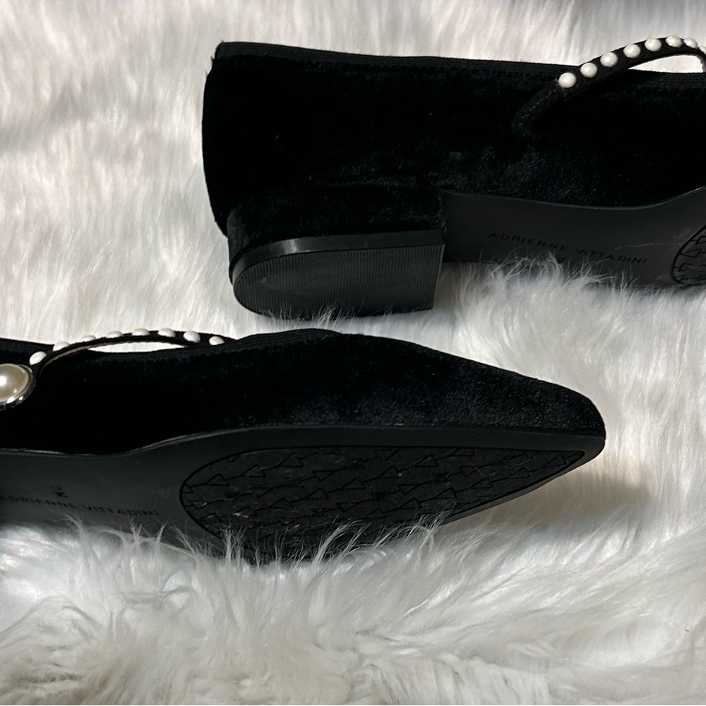 Adrienne Vittadini Elegant Black Velvet Mary Jane Shoes - Picture 5 of 5